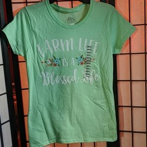 Lost Creek size small NWT shirt